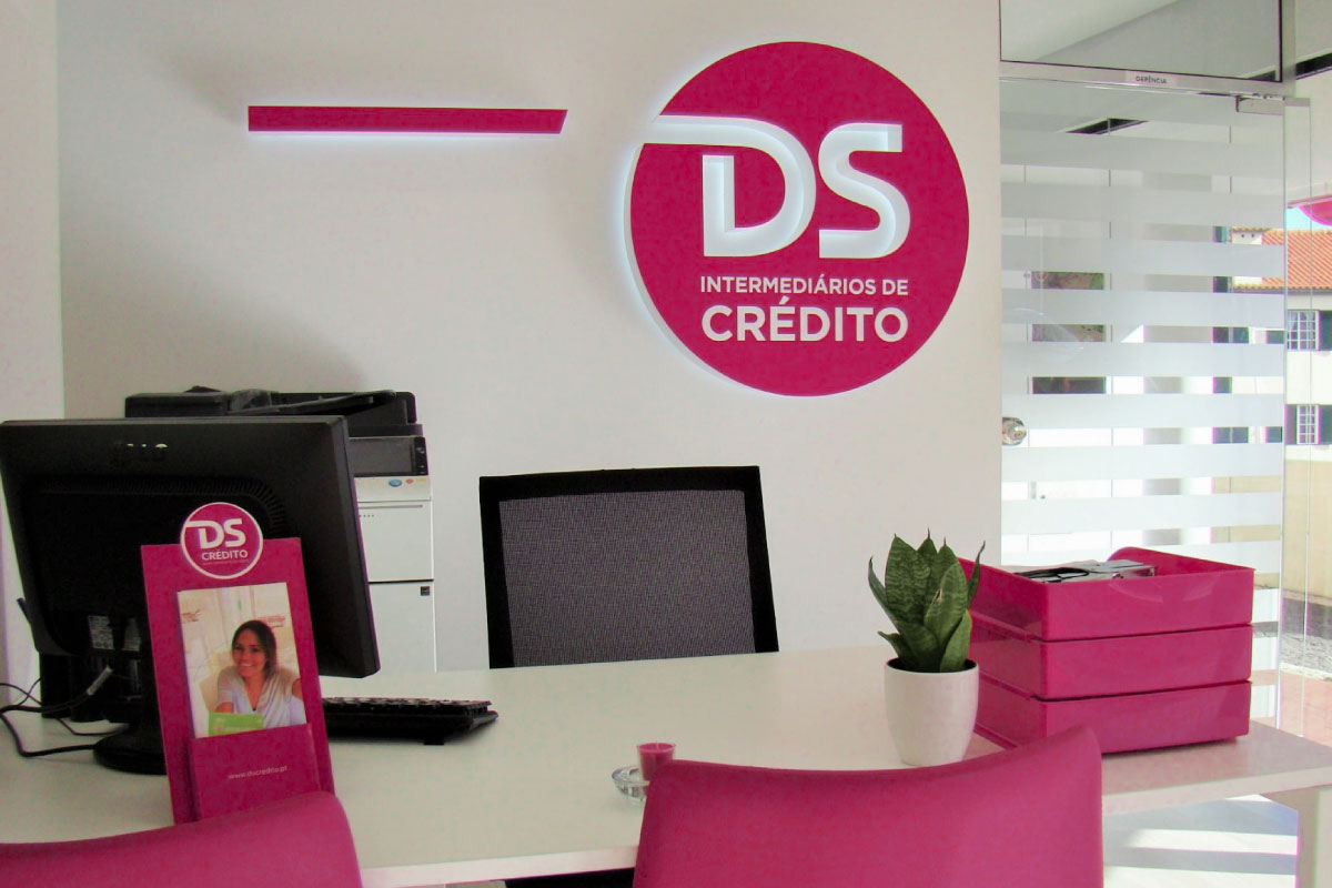 Oportunidade de carreira: Junte-se a um intermediário de crédito