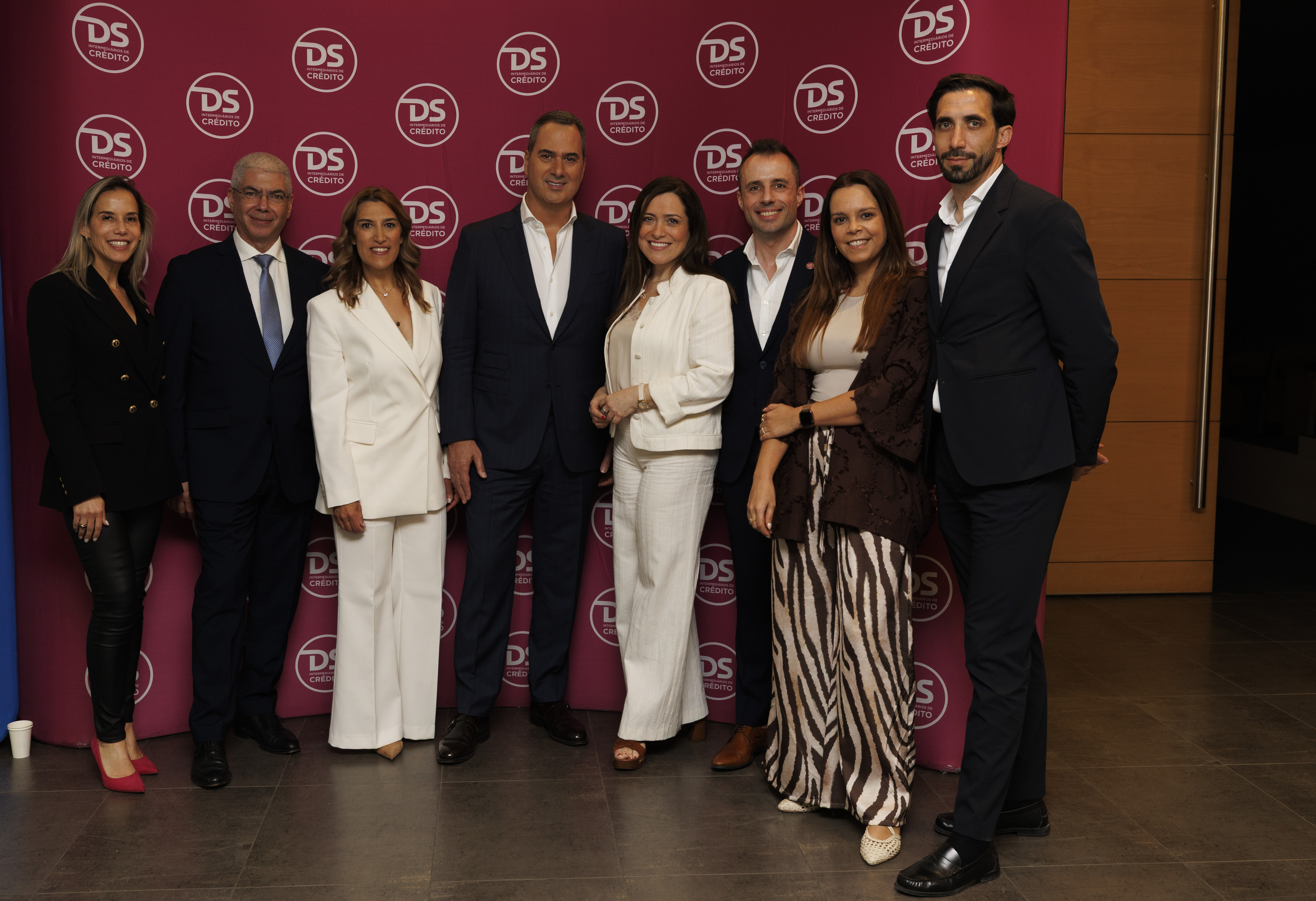 Reduza as suas prestações mensais, conte com a experiência e com a colaboração das  equipas da rede!